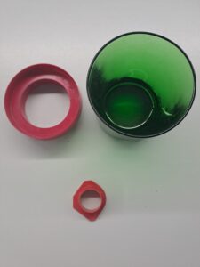 runde Ausstechformen, alternativ ein Wasserglas