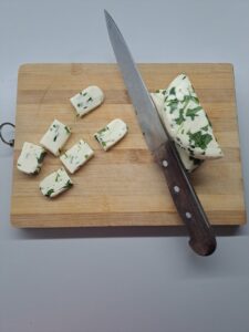 Frischkäse portioniert für die Teigtaschen