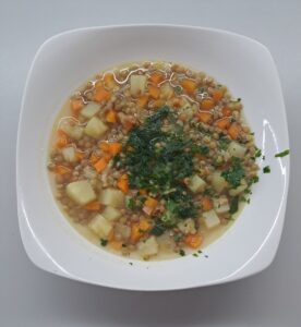 Linseneintopf angerichtet