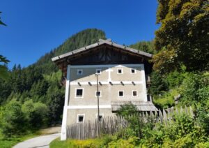 Parkplatz beim Bauernhof