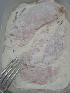 Fleisch komplett bemehlt