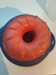 gestürzter Marmorkuchen in der Silikon-Gugelhupfform