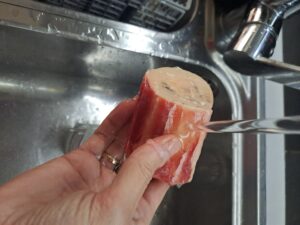 Suppenknochen waschen