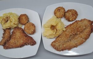 Wienerschnitzel mit panierten Zucchinis und Kartoffelpüree