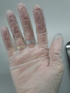 Handschuh tragen