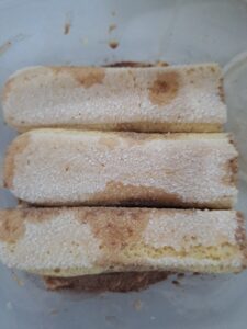 Kekse noch an der Oberseite zu bestreichen