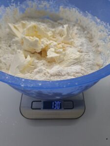 Butterflocken dazugeben