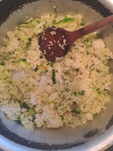 Zucchini-Couscous im Topf