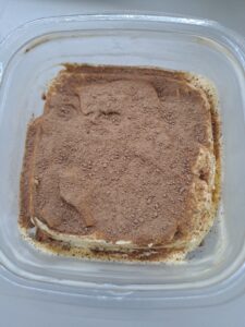 Kindertiramisù portioniert angerichtet