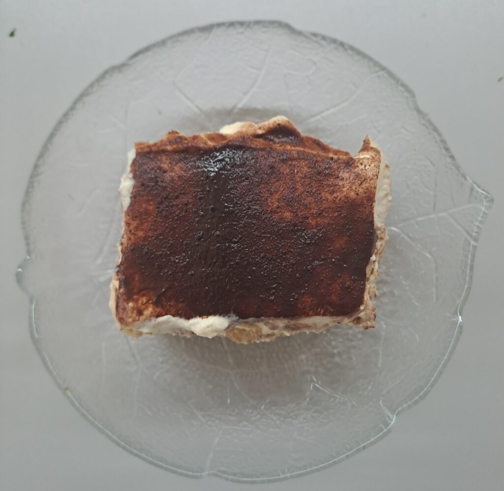 Tiramisù angerichtet