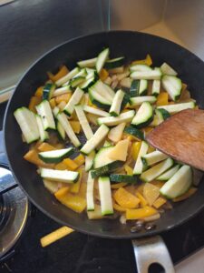 Zucchini dazugeben
