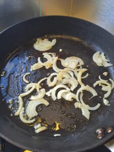 Zwiebel glasieren