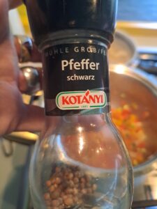 Pfeffer dazugeben