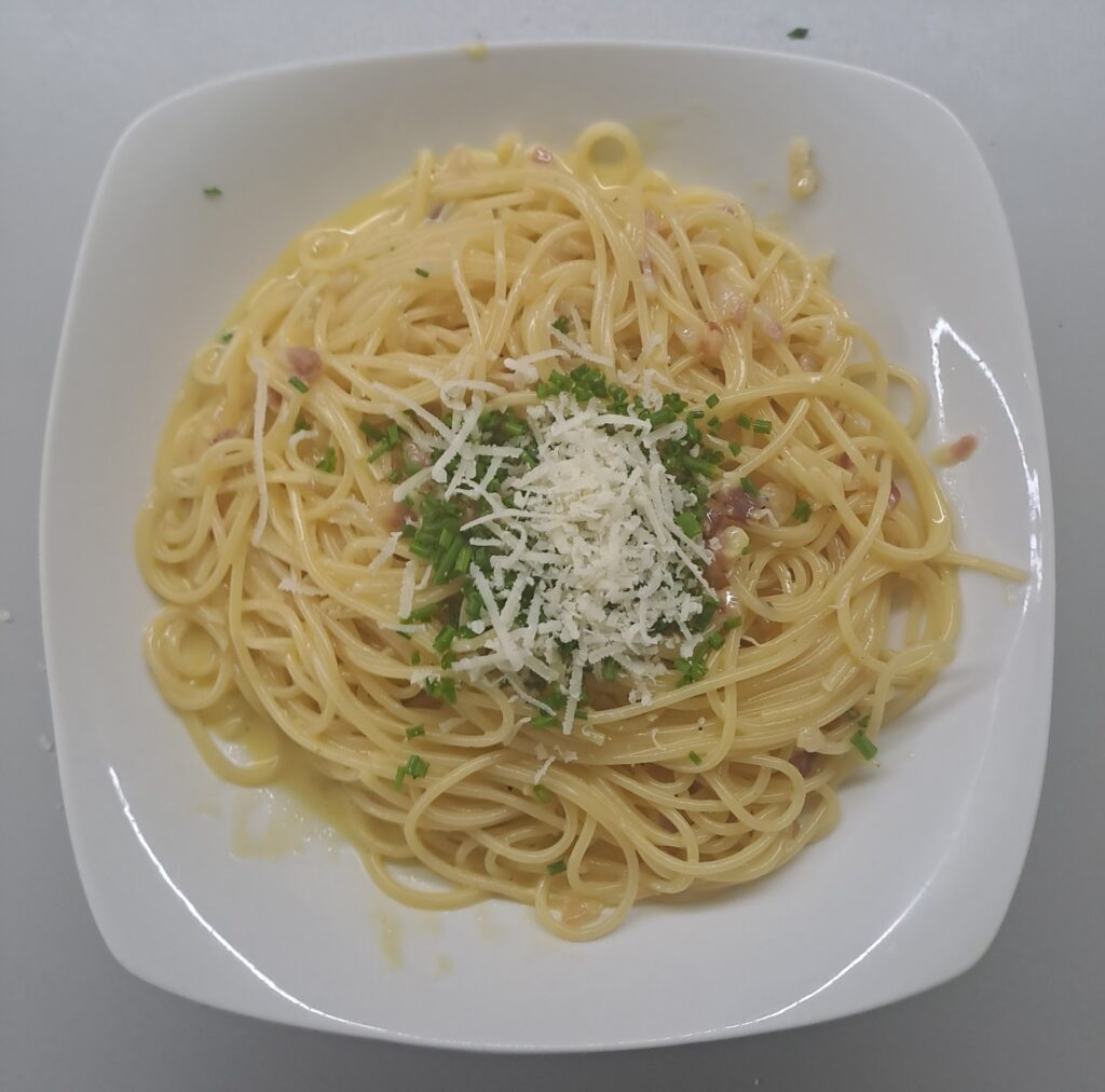 Spaghetti Carbonara angerichtet