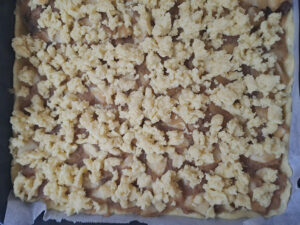Streusel darauf