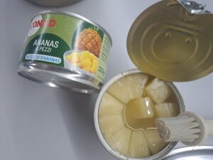 Ananas aus der Dose