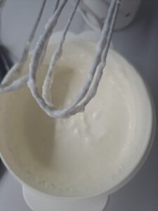 Joghurt-Kokos-Creme mit Gelatine