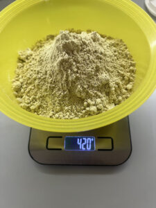 gesamte Mehlmenge - 70 g Lupinienmehl