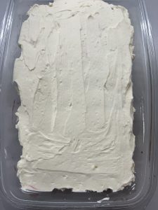 Mascarponecreme auf die Kekse