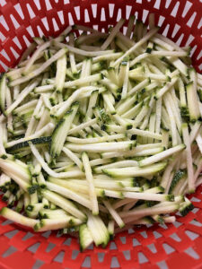 Salz gut vermischt zum Wasser entziehen