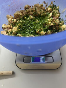 Petersilie und Schnittlauch gehackt