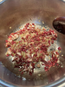 Speck zum gerösteten Zwiebel