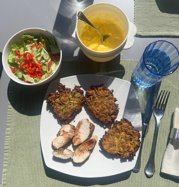 Truthahnbrustscheiben komplett angerichtet