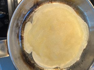 Apfelmus einstreichen