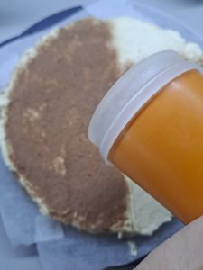 Kakaopulver darübersieben