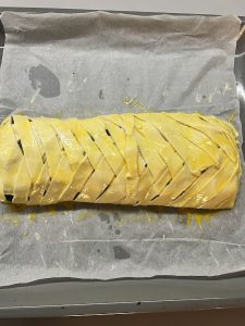 Blätterteig vollkommen bestrichen