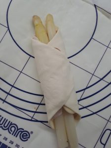 Blätterteigenden einklappen